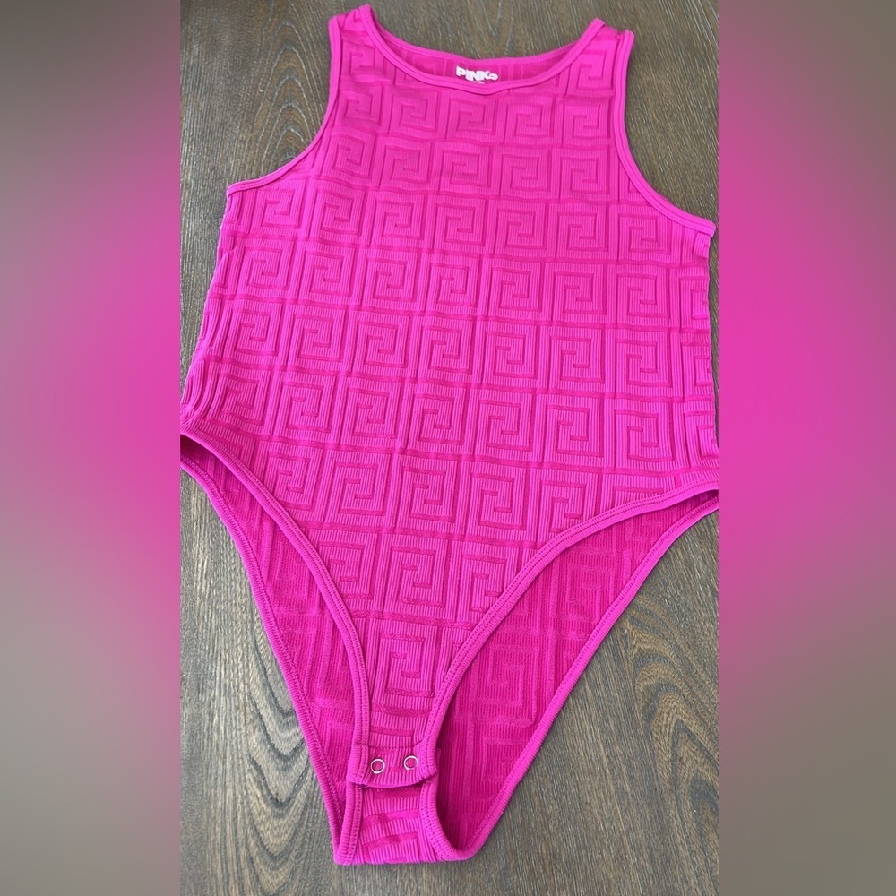 Pink dot women pink body size Large